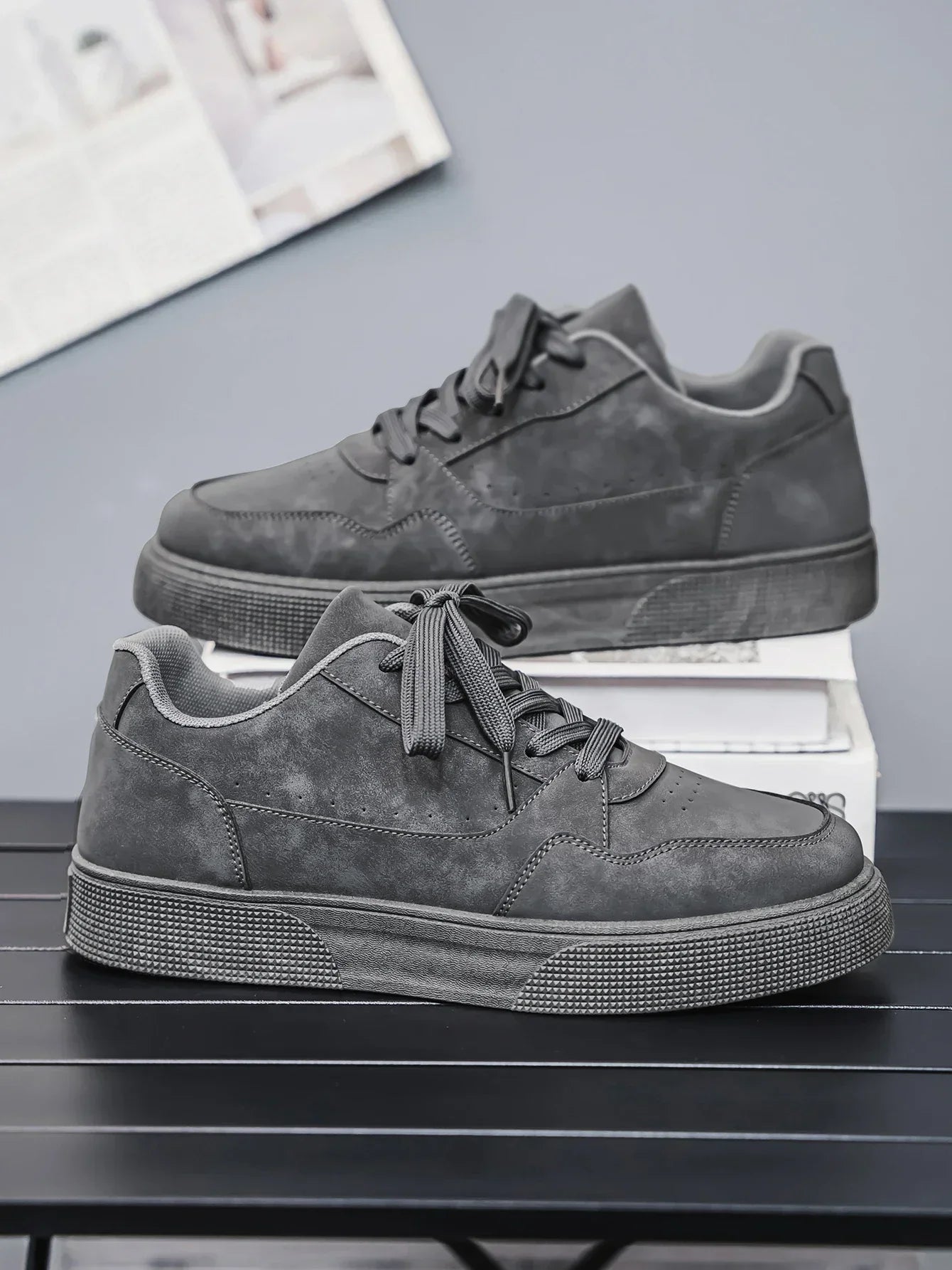 CORVO SUEDE SNEAKERS