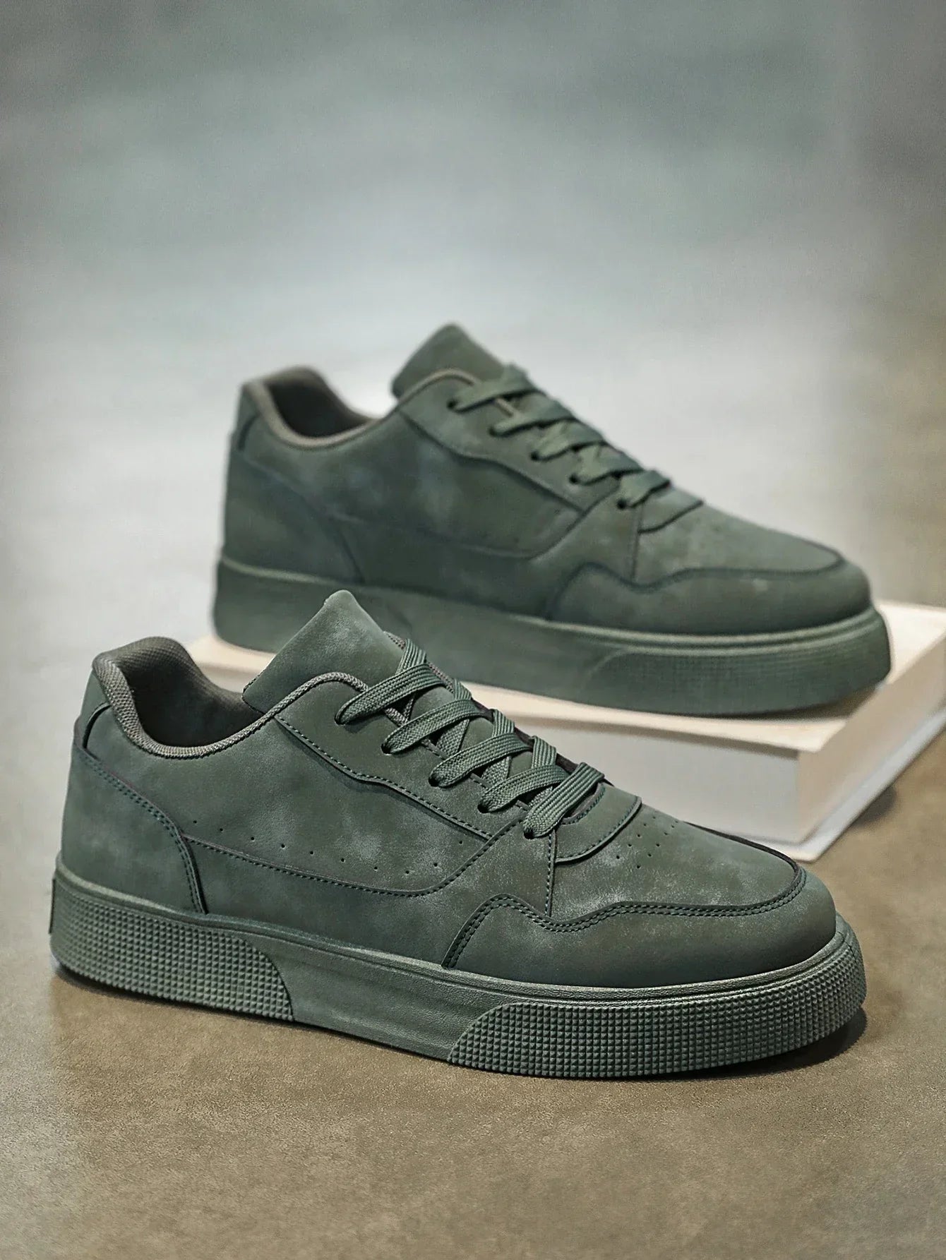 CORVO SUEDE SNEAKERS