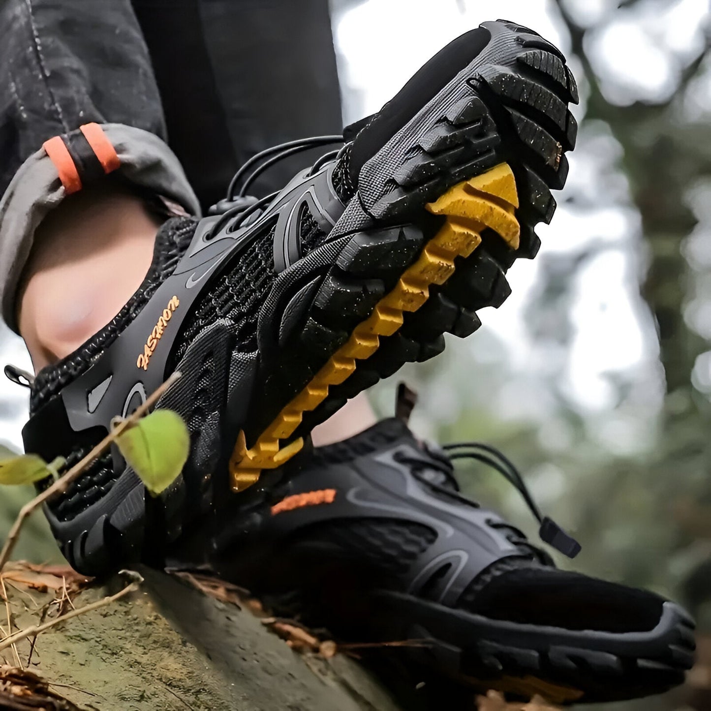 FALCO TRAIL TRAINERS