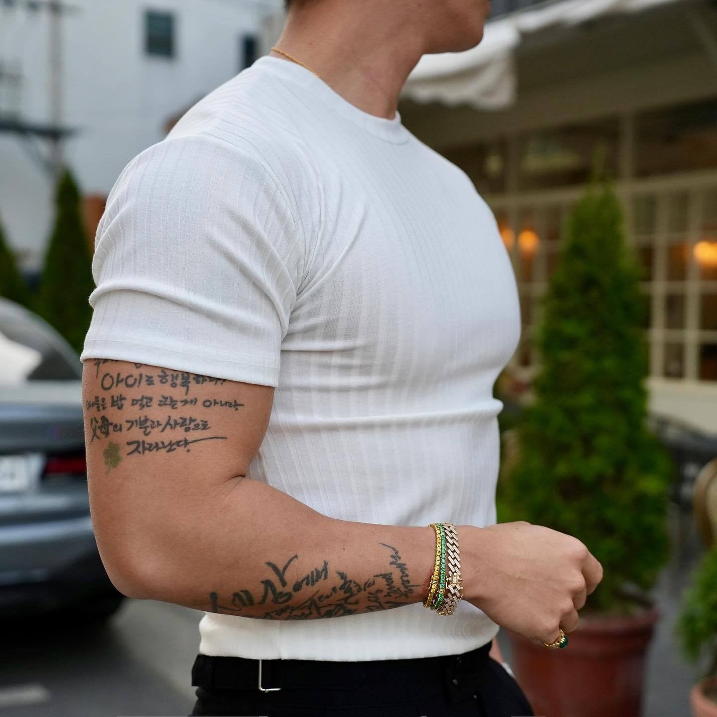 Milan FlexFit Tee