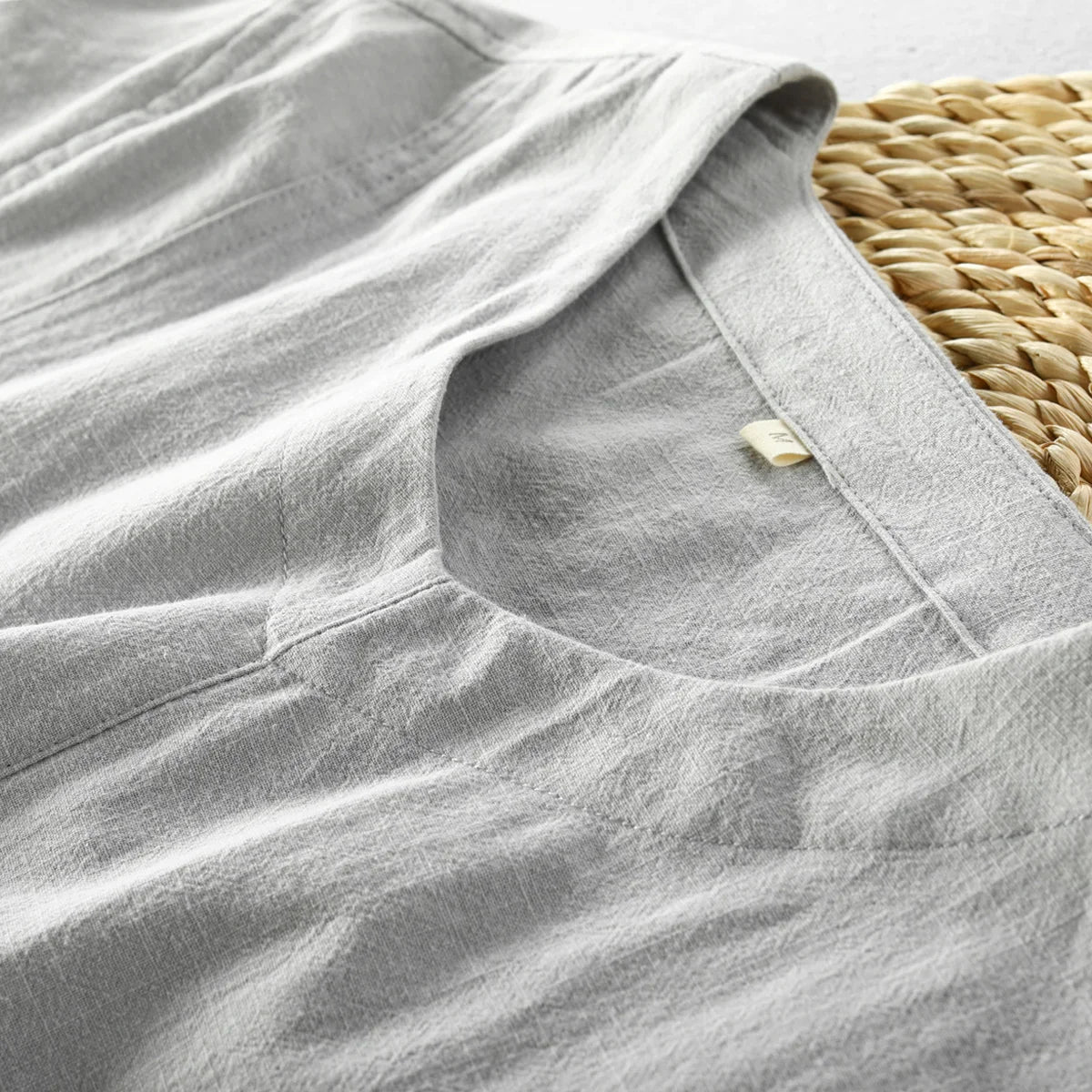TAKANORI LINEN TEE
