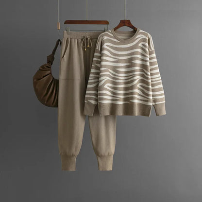 MIRA KNIT LOUNGE SET