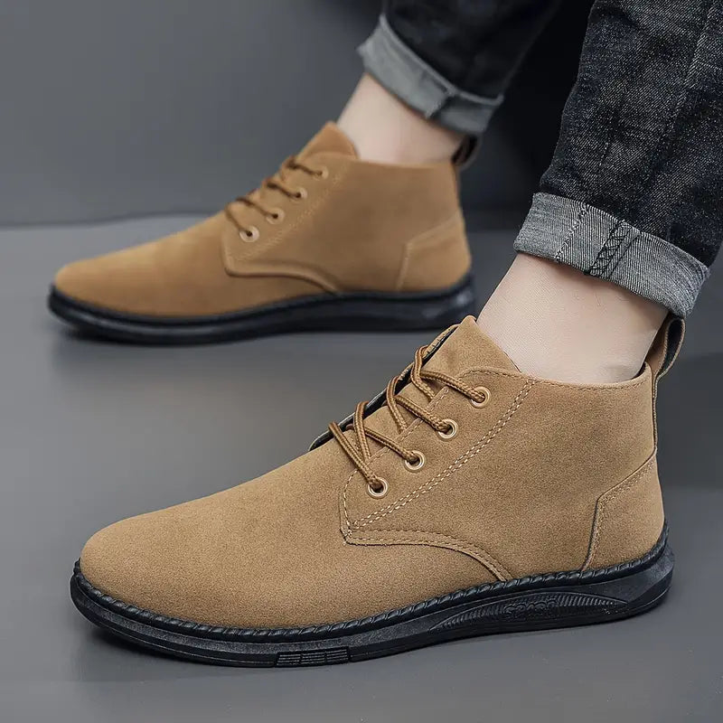 BERNARD SUEDE CHUKKA BOOTS